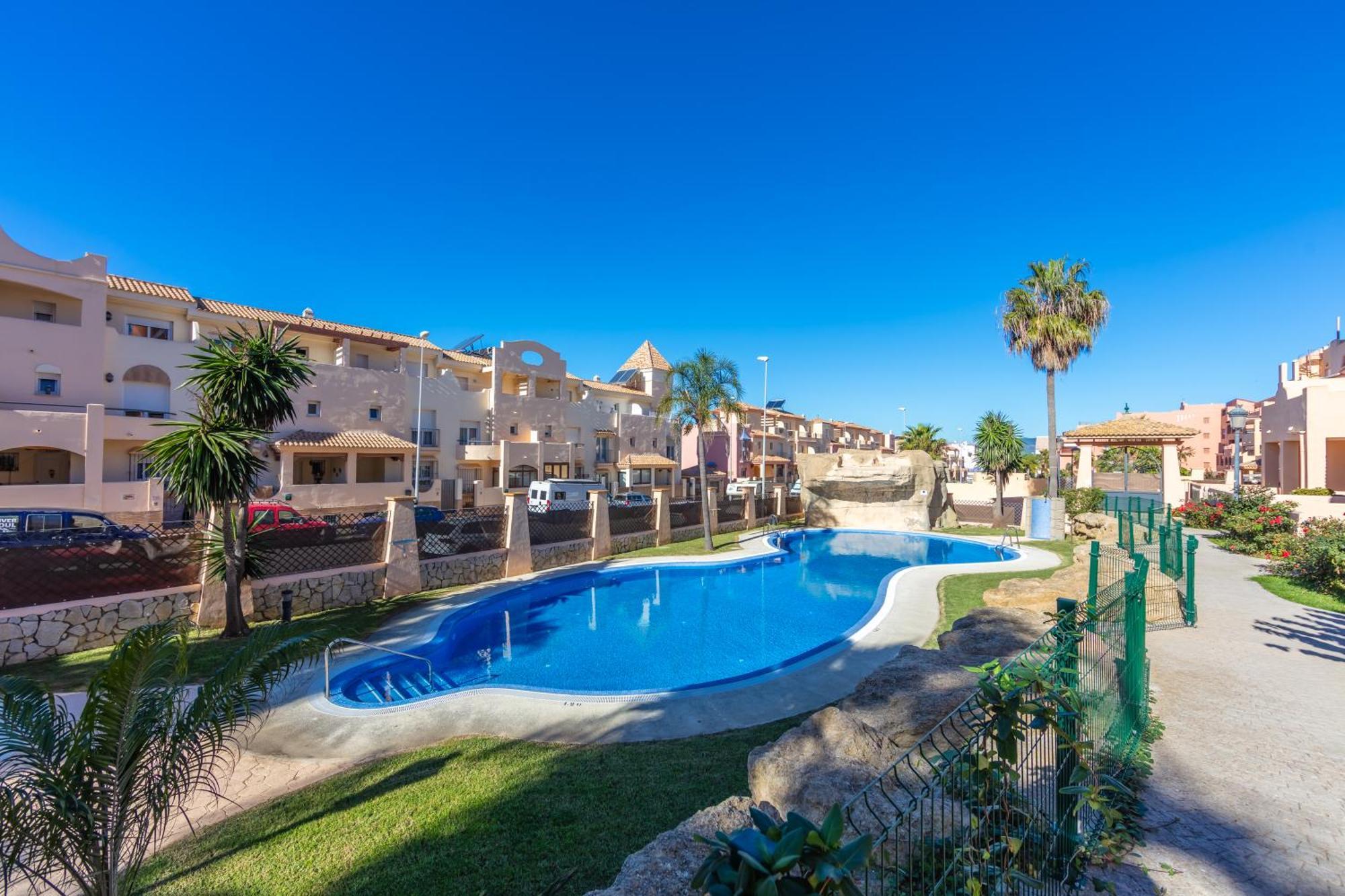 Surf Apartment - Wifi - Parking - Swimming Pool - Patio - Garden Tarifa Exterior photo