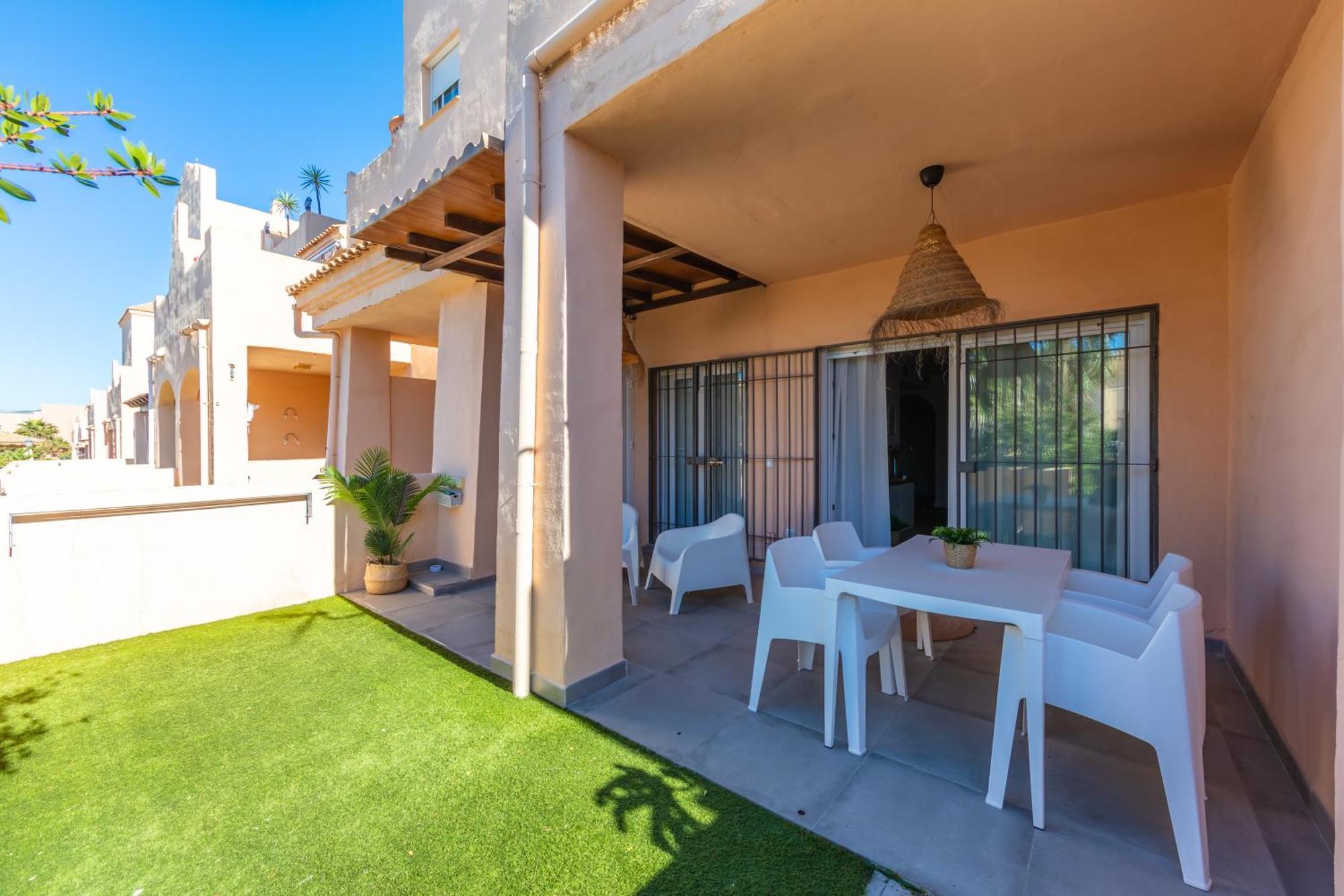 Surf Apartment - Wifi - Parking - Swimming Pool - Patio - Garden Tarifa Exterior photo
